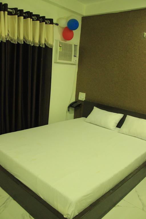 Hotel Divine Inn Waranasi Pokój zdjęcie